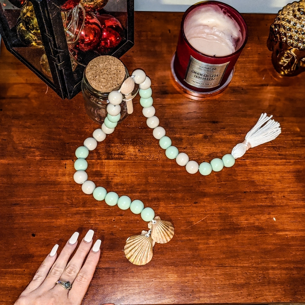 Wood Bead Garland with Gold Shell - Picture 4 of 5